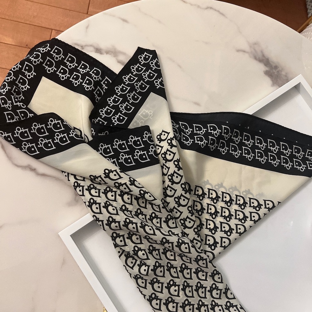 Silk Christian Dior scarf.